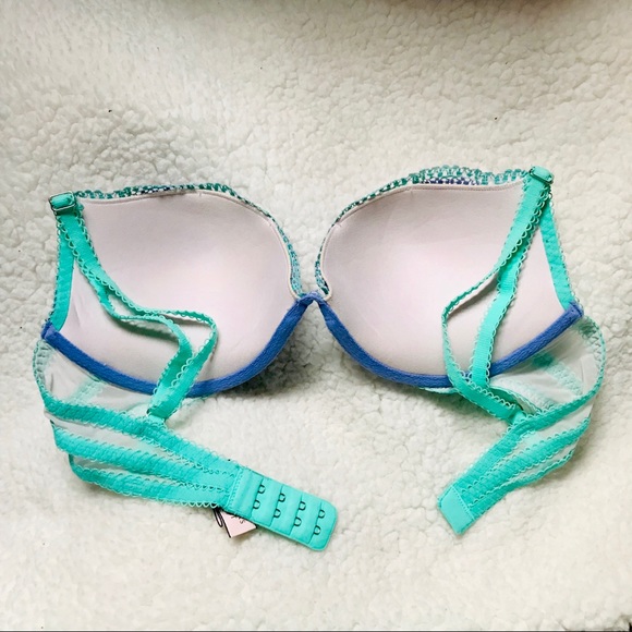 Victoria Secret Bohemian Crochet Push-Up Bra - Picture 2 of 3